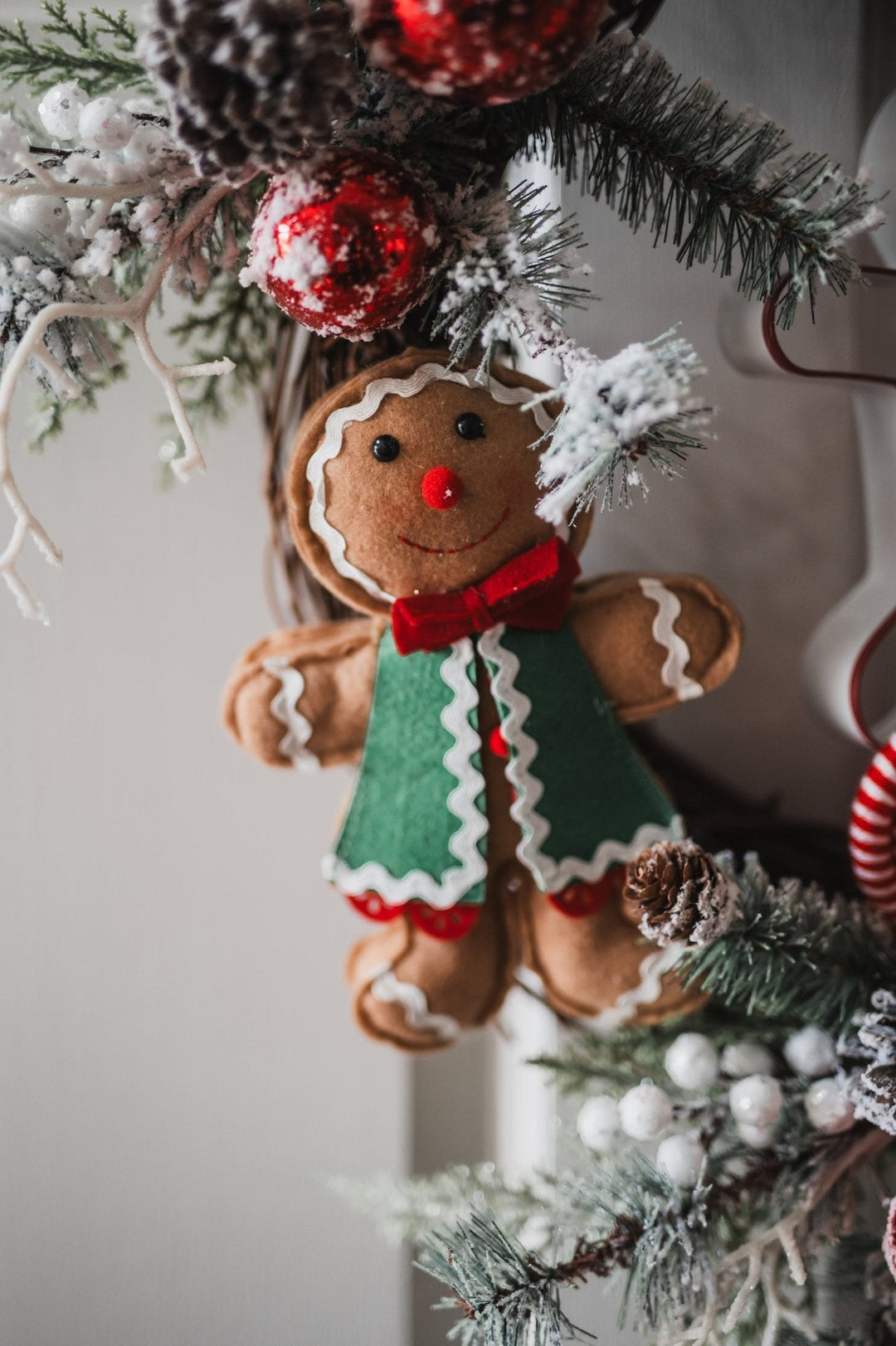 Christmas handmade gingerbread 22" wreath for front door