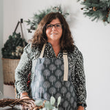 Winter wreath for door, Snowy pine wreath with glitz and glam. Sparkly wreath design for front door, Winter icy wall decor 24”