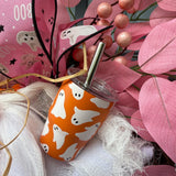 Love all the details! Glam ghost needs her iced coffee!