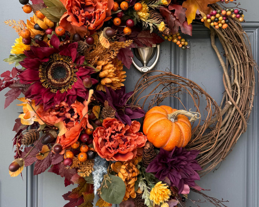 Table wood centerpiece, Thanksgiving table decor, harvest decoration, Autumn arrangement, farmhouse decor, housewarming/hostess gift 20x4x4