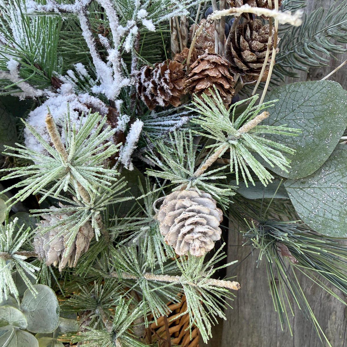 Winter wreath, Snowy basket for front door, Basket decor for entryway, Christmas gift for bird lovers, Christmas basket for nature lover 24”