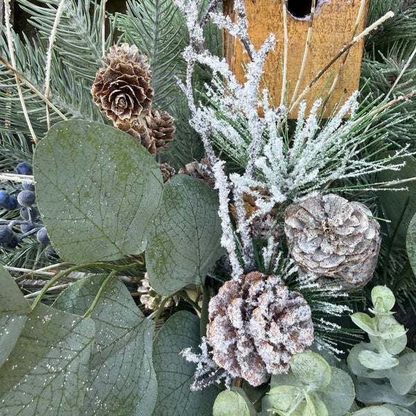 Winter wreath, Snowy basket for front door, Basket decor for entryway, Christmas gift for bird lovers, Christmas basket for nature lover 24”