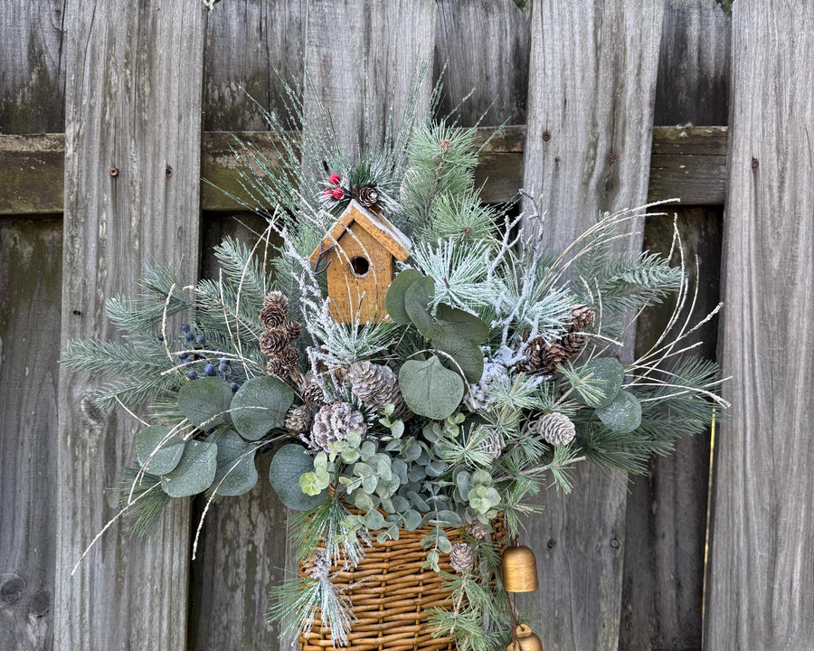 Winter wreath, Snowy basket for front door, Basket decor for entryway, Christmas gift for bird lovers, Christmas basket for nature lover 24”