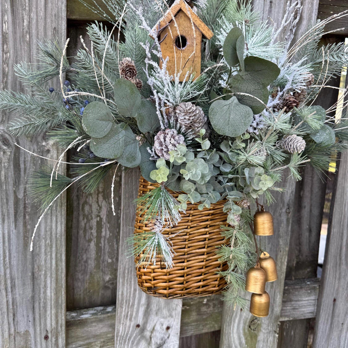 Winter Front Door Basket Wreath, Snowy Pine Birdhouse Basket, Christmas wreath decoration, Winter decor for door