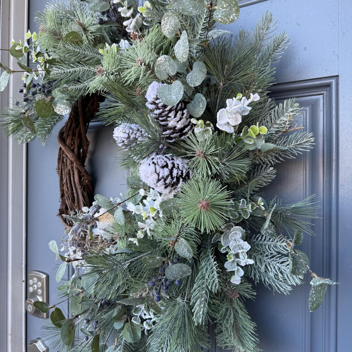 Winter wreath for door, Snowy pine wreath with bird and nest. Sparkly wreath design for front door, Holiday decor front door, 24”