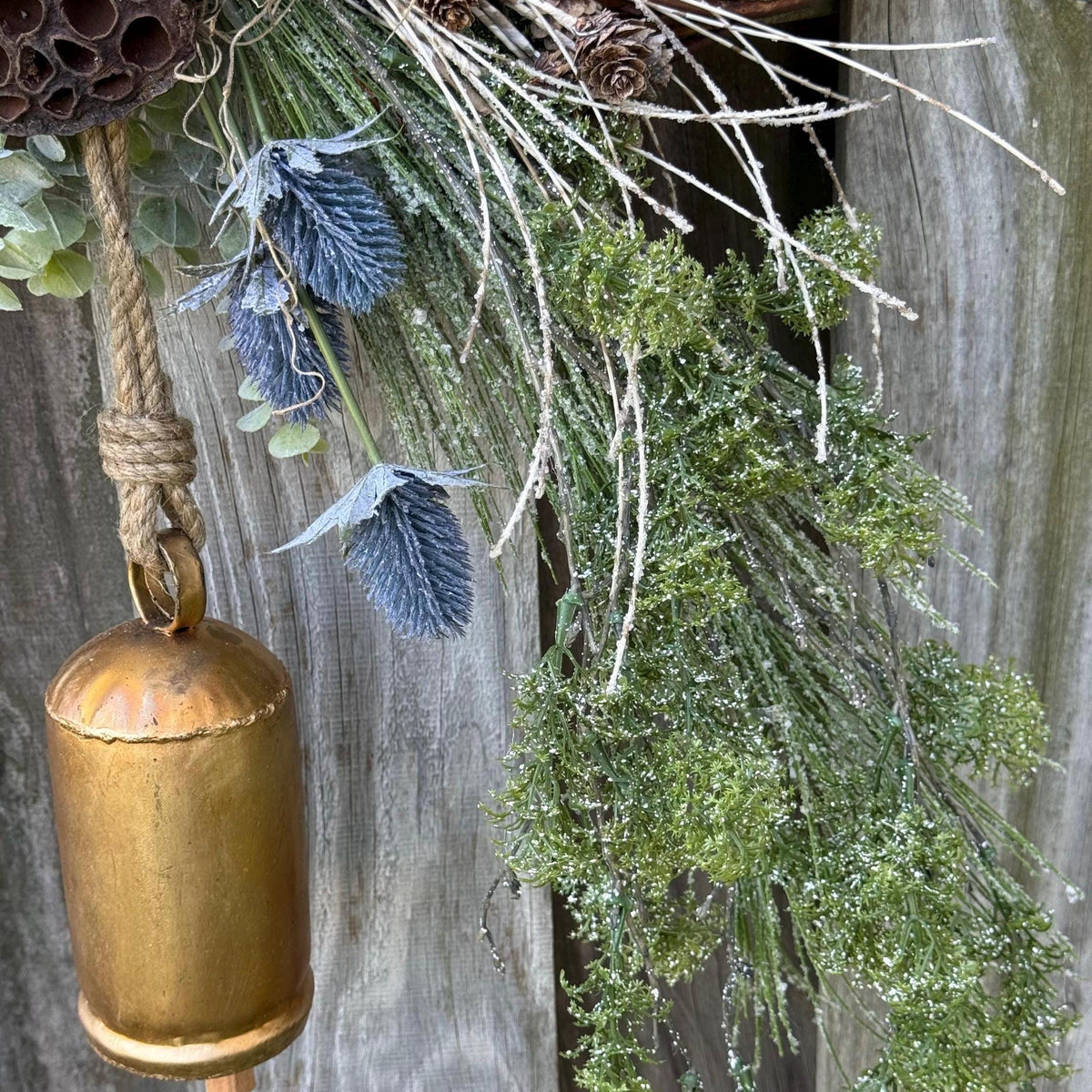 Winter front door wreath, Holiday wreath, Natural snowy wreath design, Home decor gift, Rustic icy wreath, 24” wreath