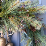 Winter wreath with rustic brass bell |Housewarming gift | Rustic style front door wreath | Natural evergreen wreath decor
