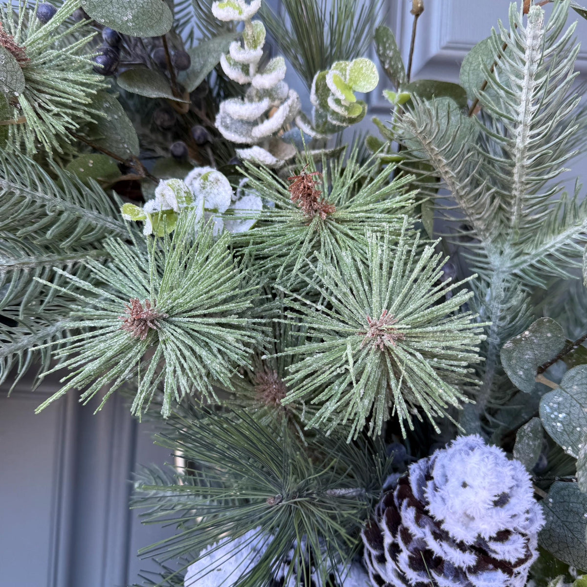 Winter wreath for door, Snowy pine wreath with bird and nest. Sparkly wreath design for front door, Holiday decor front door, 24”