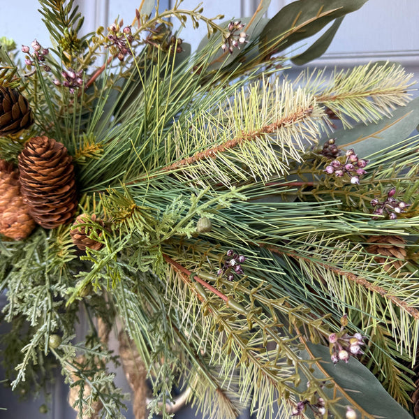 Winter wreath with rustic brass bell |Housewarming gift | Rustic style front door wreath | Natural evergreen wreath decor