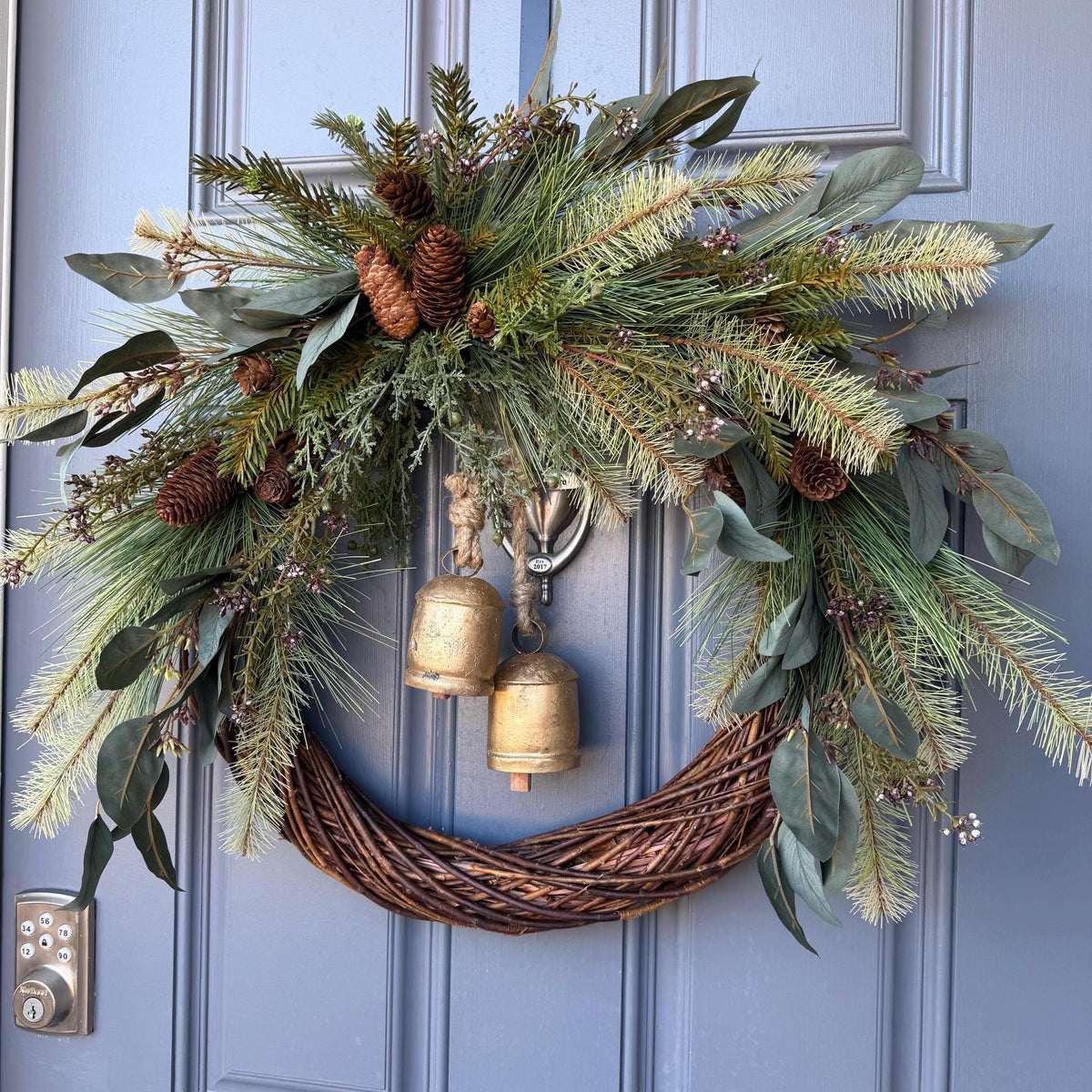 Winter wreath with rustic brass bell |Housewarming gift | Rustic style front door wreath | Natural evergreen wreath decor