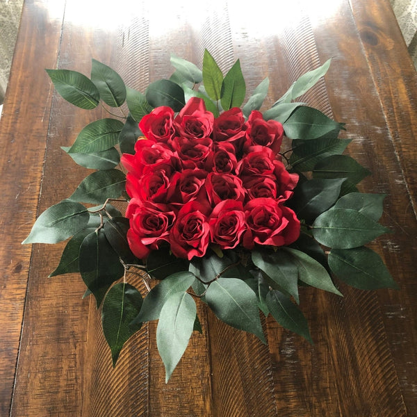 Kentucky Derby Red Rose set of four Centerpieces for your party celebrations! Rustic wooden boxes with gorgeous red roses!