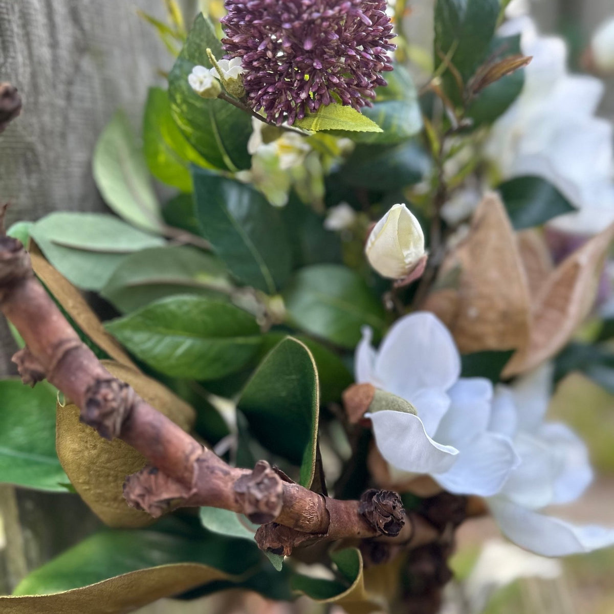 Nature-inspired Vase filler bouquet