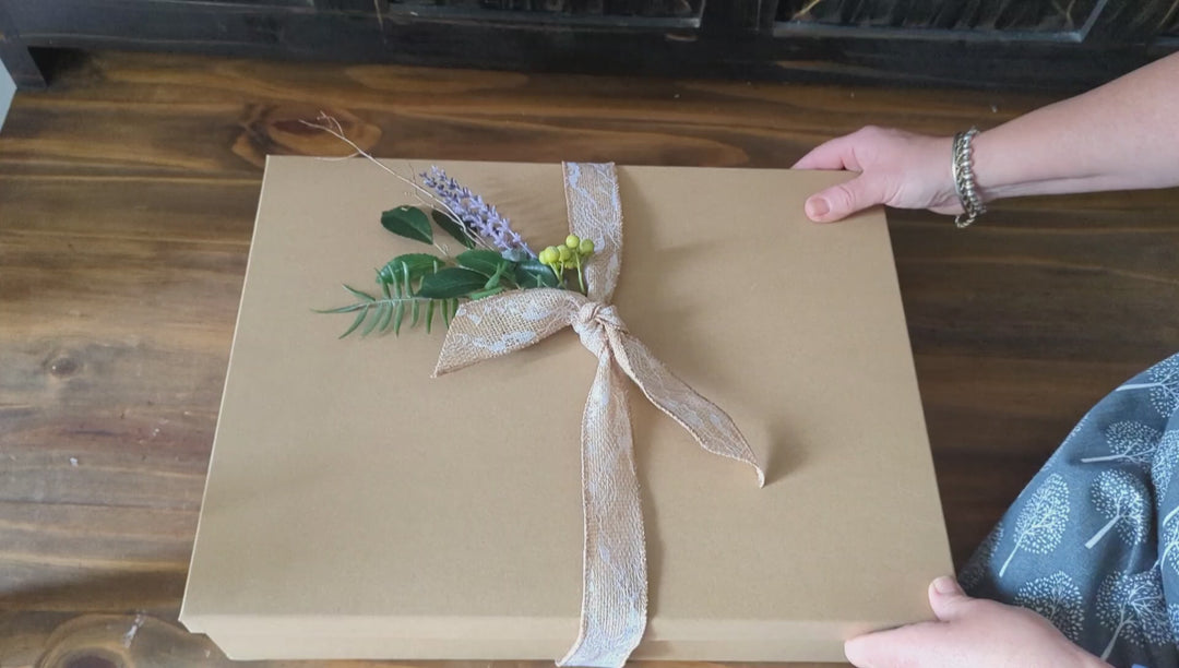 Magnolia Gift Box - Personalized