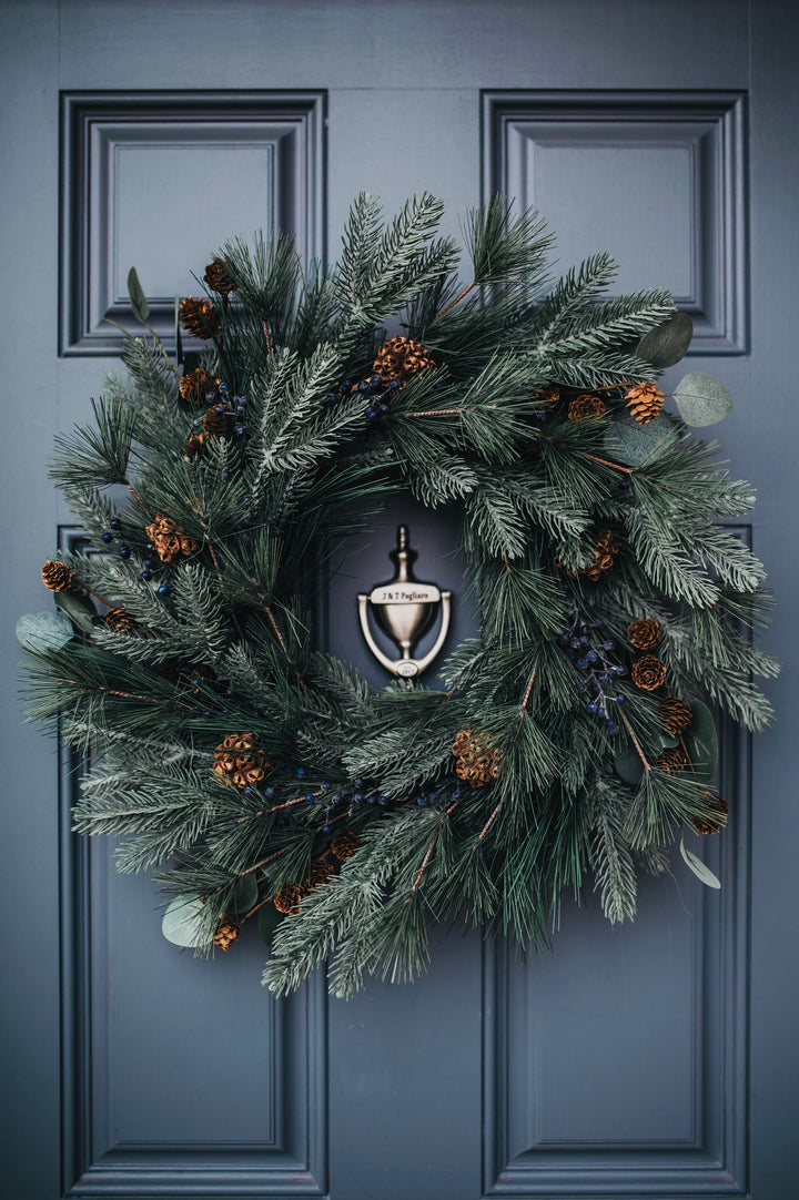 Winter front door wreath, holiday pine wreath with blueberries, Christmas wreath with blueberries